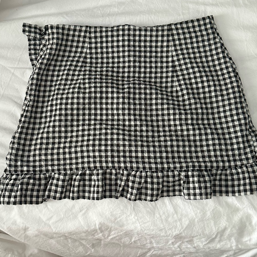 H&M Divided Black and White Checkered Wrap Mini Skort skirt w shorts Gingham - Picture 2 of 4